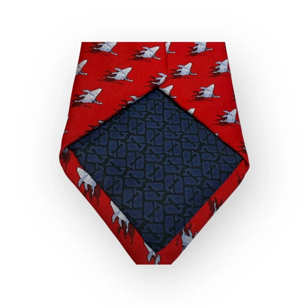 Vineyard Vines Custom Collection Red Shark‎ Print Silk Blend Necktie
